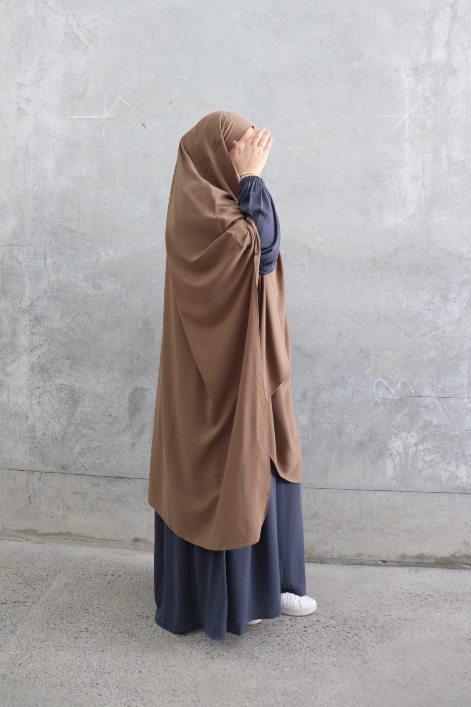 Beige Eman Khimar
